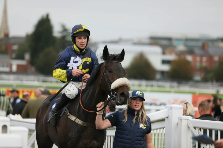 RC Syndicate Horse Wendigo with jockey Gavin Sheehan