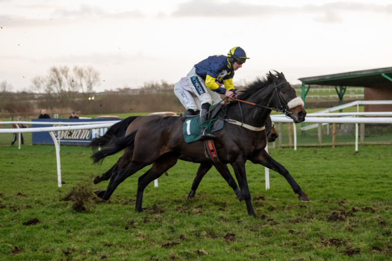 RC Syndicate Horse Wendigo winning at Catterick Racecourse 2024